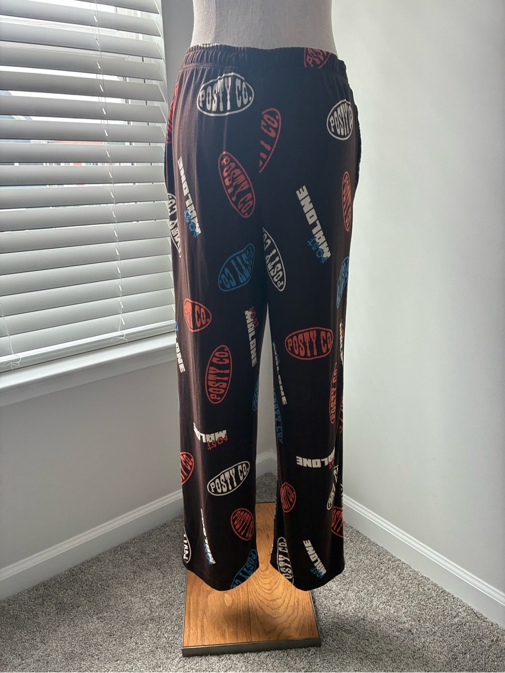 Posty Co Post Malone Women's Graphic Printed Sleepwear Pajama Pants - Picture 5 of 11